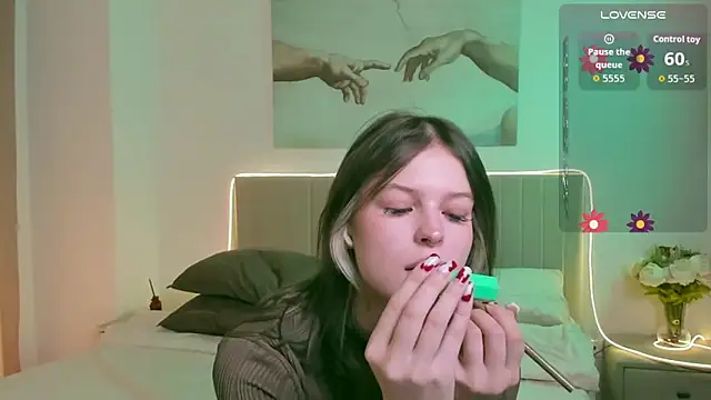 Lisa Blossom online show from 10-16-25, 06:03