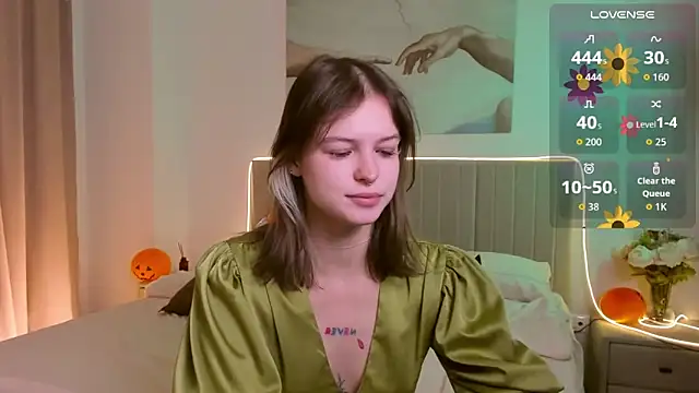 Lisa Blossom online show from 11-05-25, 06:02