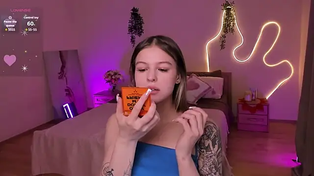 Lisa Blossom online show from 05-14-26, 06:09