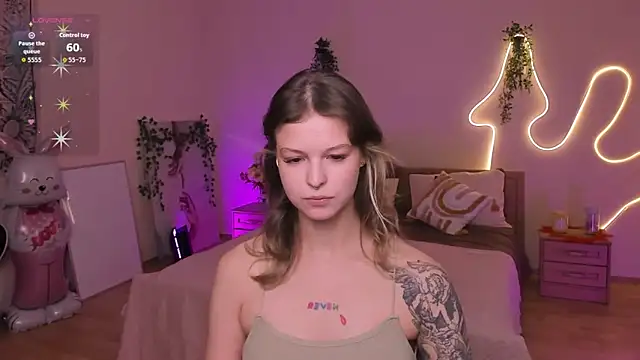 Lisa Blossom online show from 07-29-26, 06:11