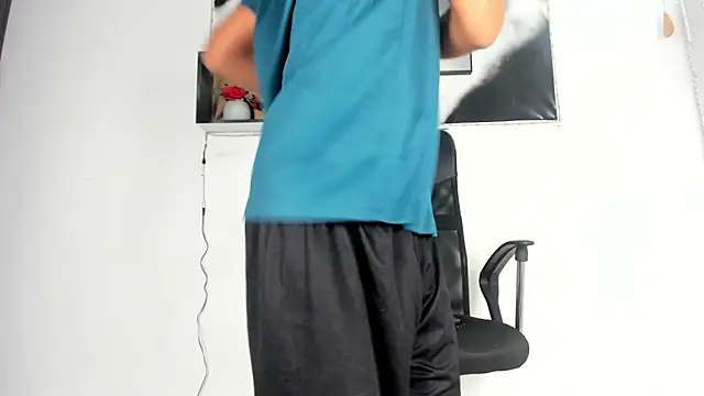 tyler twink boy online show from 10-01-25, 01:50