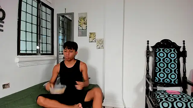 tyler twink boy online show from 03-13-26, 01:29