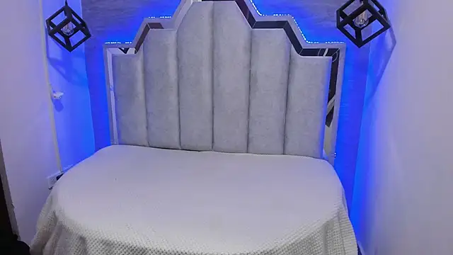  Emily rosee  online show from 09-11-25, 11:21