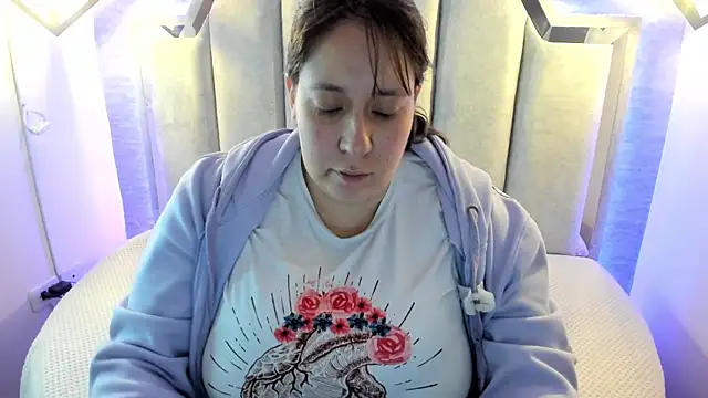  Emily rosee  online show from 09-16-25, 11:11