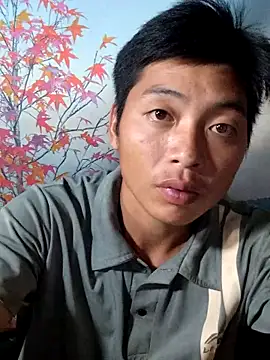Snapshot of LuPhungg chatting on 09-23-25, 02:36 LuPhungg online show from 09-23-25, 02:36