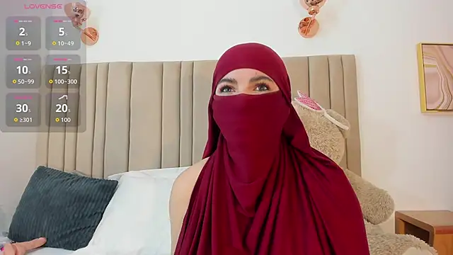 Snapshot of najwa__ chatting on 12-18-25, 04:07 najwa online show from 12-18-25, 04:07