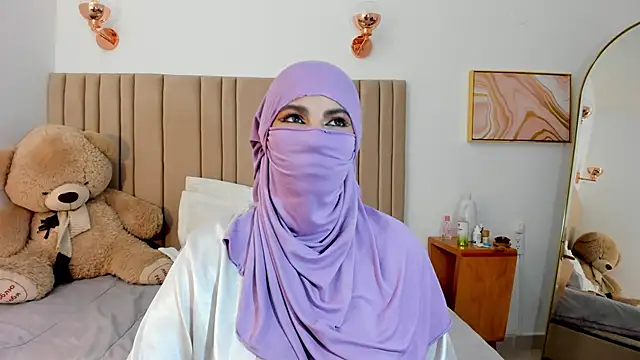 Snapshot of najwa__ chatting on 01-10-26, 04:03 najwa online show from 01-10-26, 04:03