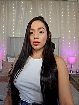 Snapshot of AriadnaTaylor chatting on 11-25-25, 05:46 AriadnaTaylor online show from 11-25-25, 05:46