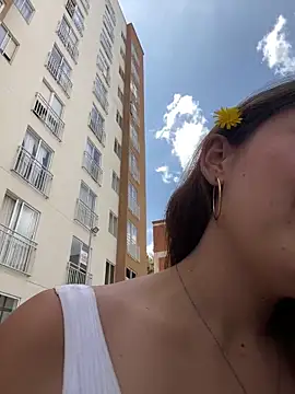 Isa Villamarin online show from 10-02-25, 03:19