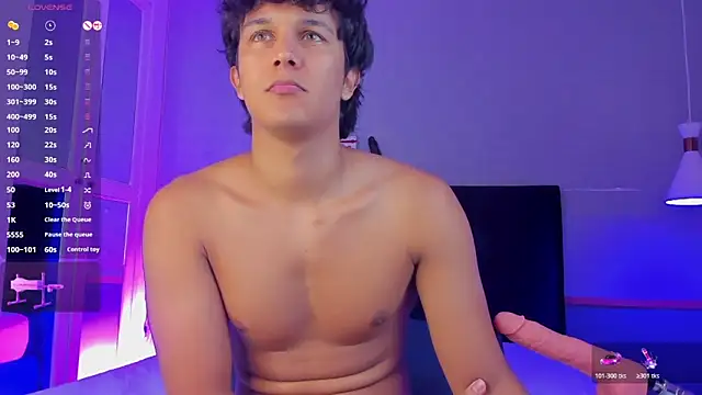 Snapshot of Leo_Savage_ chatting on 11-24-25, 03:39 Leo Savage online show from 11-24-25, 03:39