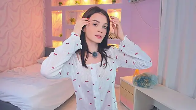 Snapshot of TeriRipka chatting on 11-02-25, 06:54 TeriRipka online show from 11-02-25, 06:54