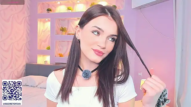 Snapshot of TeriRipka chatting on 12-18-25, 07:09 TeriRipka online show from 12-18-25, 07:09