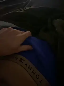 Snapshot of Eogerareeh chatting on 12-16-25, 08:41 Eogerareeh online show from 12-16-25, 08:41