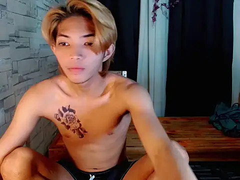 Snapshot of addicted_to_alex chatting on 02-24-26, 05:11 addicted to alex online show from 02-24-26, 05:11