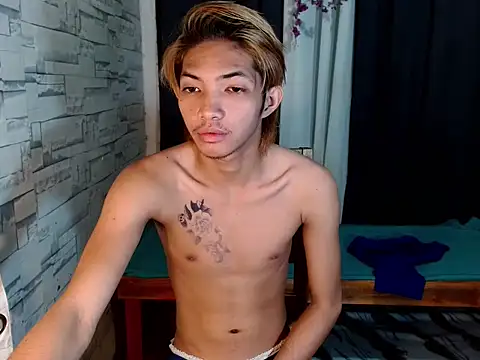 Snapshot of addicted_to_alex chatting on 03-01-26, 05:37 addicted to alex online show from 03-01-26, 05:37