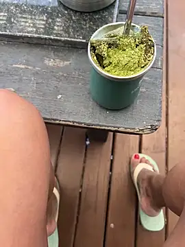 ju muniz01 online show from 10-20-25, 08:42