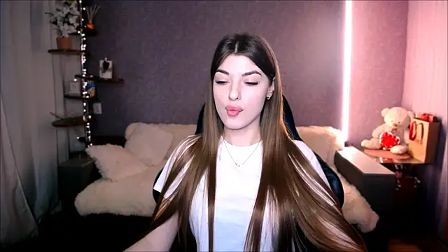 Dianaa Lee0 online show from 02-19-26, 08:27