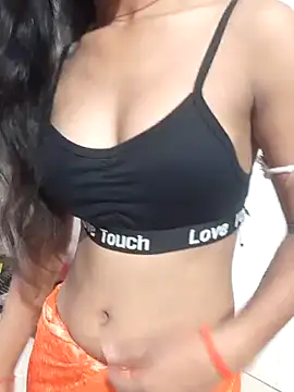 Snapshot of Ragini-Devi chatting on 10-06-25, 04:48 Ragini-Devi online show from 10-06-25, 04:48