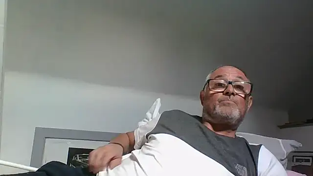 naughtygrandad1 online show from 04-08-26, 03:34