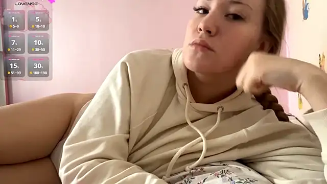 Snapshot of PandaFluff chatting on 02-10-26, 05:44 PandaFluff online show from 02-10-26, 05:44