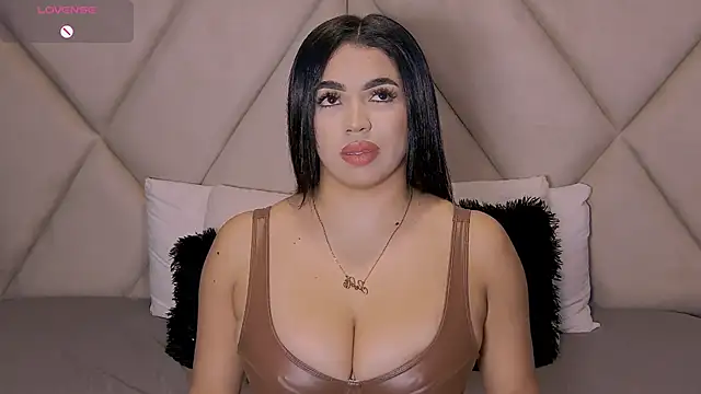 Snapshot of CharlotteeBrownn chatting on 10-11-25, 02:33 CharlotteeBrownn online show from 10-11-25, 02:33