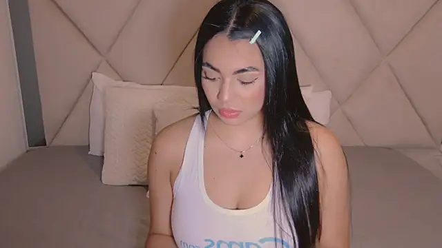 CharlotteeBrownn online show from 07-07-26, 12:24
