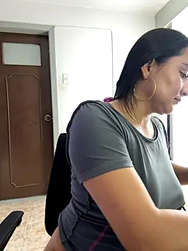 Rouse69  online show from 10-21-25, 11:33