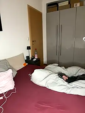 OliviaaFischer online show from 11-04-25, 09:25