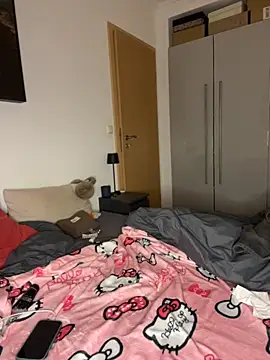 OliviaaFischer online show from 11-23-25, 09:14