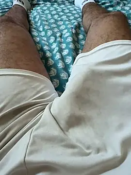 Beurberry19 online show from 10-23-25, 04:39