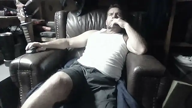 bmnn2244 online show from 10-23-25, 01:05