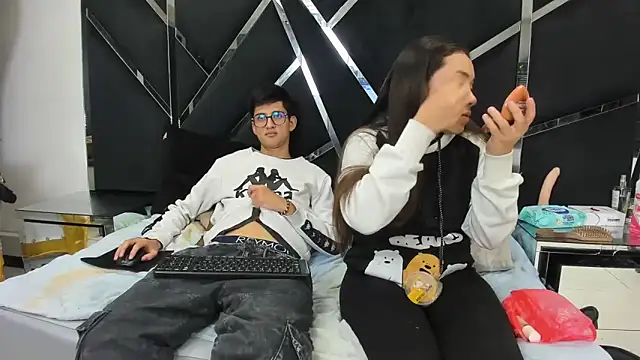 Snapshot of Noa_Arez chatting on 02-03-26, 02:21 Noa Arez online show from 02-03-26, 02:21