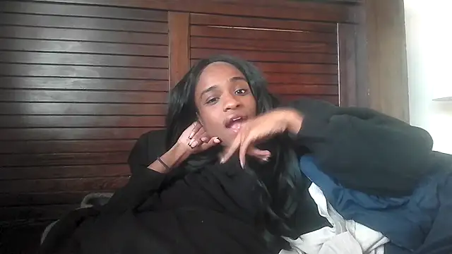 Marlowlovee online show from 10-26-25, 12:27