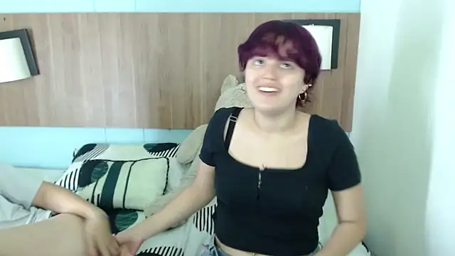 JadeAndJess  online show from 09-18-25, 01:35