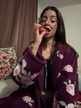 Snapshot of FadaPerigosa chatting on 06-19-26, 02:27 FadaPerigosa online show from 06-19-26, 02:27