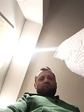 Snapshot of diorjador chatting on 02-14-26, 06:04 diorjador online show from 02-14-26, 06:04