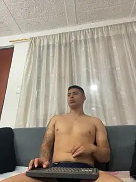 Snapshot of miaftmax chatting on 09-20-25, 02:40 miaftmax online show from 09-20-25, 02:40