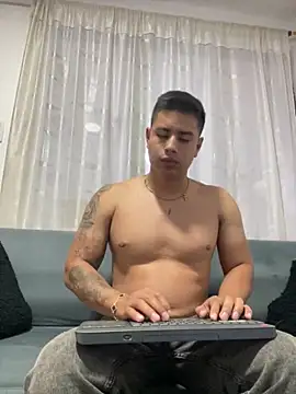 Snapshot of miaftmax chatting on 09-26-25, 08:13 miaftmax online show from 09-26-25, 08:13