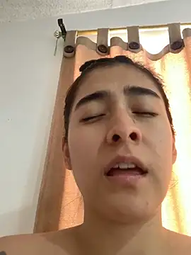 Snapshot of miaftmax chatting on 11-08-25, 03:34 miaftmax online show from 11-08-25, 03:34