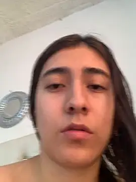 Snapshot of miaftmax chatting on 11-09-25, 02:26 miaftmax online show from 11-09-25, 02:26