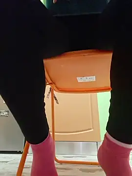 merlyn4 online show from 11-21-25, 09:52