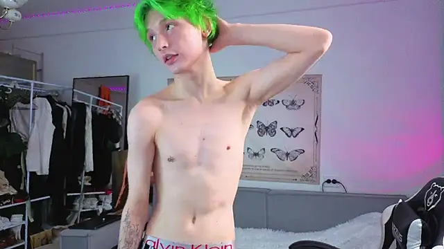 Your avatar online show from 11-17-25, 09:42