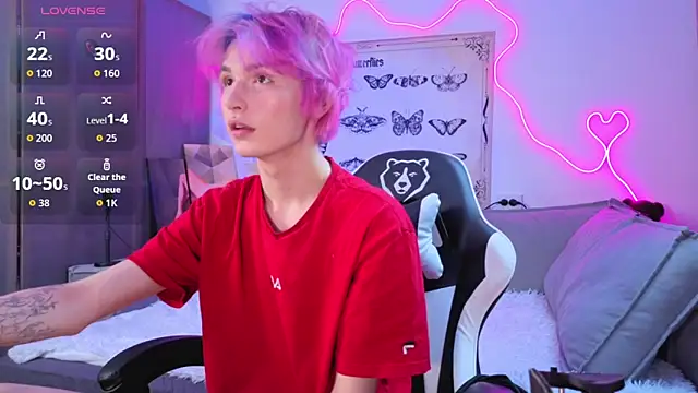 Snapshot of Your_avatar chatting on 01-10-26, 08:10 Your avatar online show from 01-10-26, 08:10