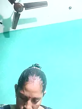 Snapshot of Suhana_pandit chatting on 09-26-25, 10:14 Suhana pandit online show from 09-26-25, 10:14