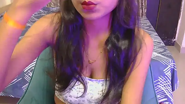 Snapshot of hoty-priya chatting on 07-01-26, 04:47 hoty-priya online show from 07-01-26, 04:47