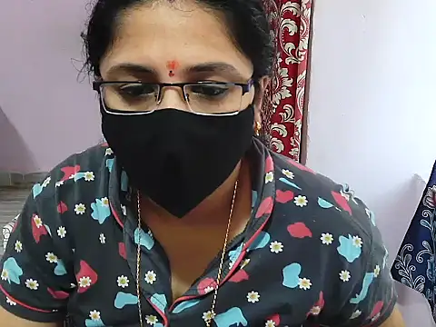 Snapshot of jannu6482 chatting on 10-22-25, 08:47 jannu6482 online show from 10-22-25, 08:47