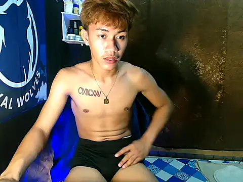 Snapshot of naughtyboyloy_0 chatting on 10-14-25, 05:25 naughtyboyloy 0 online show from 10-14-25, 05:25