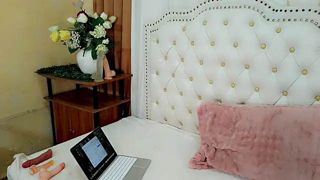 Snapshot of anastasia_cums chatting on 05-06-26, 06:46 anastasia cums online show from 05-06-26, 06:46