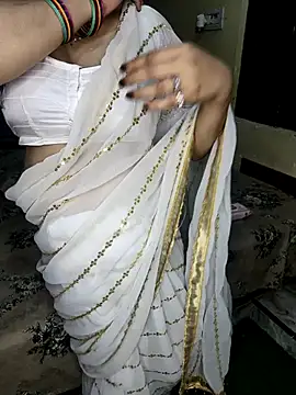 Snapshot of PRIYA_22 chatting on 09-15-25, 04:07 PRIYA 22 online show from 09-15-25, 04:07