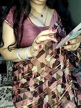 Snapshot of PRIYA_22 chatting on 10-02-25, 02:07 PRIYA 22 online show from 10-02-25, 02:07